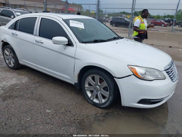 Продаж на аукціоні авто 2011 Chrysler 200 Touring, vin: 1C3BC1FG5BN614157, номер лоту: 45356545