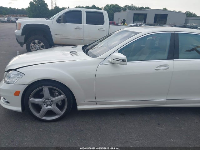 Продажа на аукционе авто 2011 Mercedes-benz S 550, vin: WDDNG7BB9BA402059, номер лота: 45356566