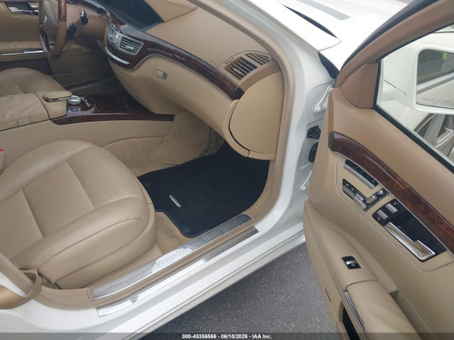 Продажа на аукционе авто 2011 Mercedes-benz S 550, vin: WDDNG7BB9BA402059, номер лота: 45356566