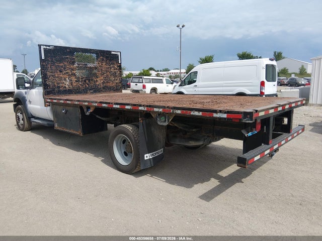 Ford F-550 Chassis Xl 2016 1FDUF5GT1GEA39718 Image 3