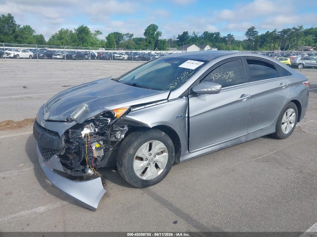 Hyundai SONATA HYBRID 2014 KMHEC4A44EA117423 Image 2