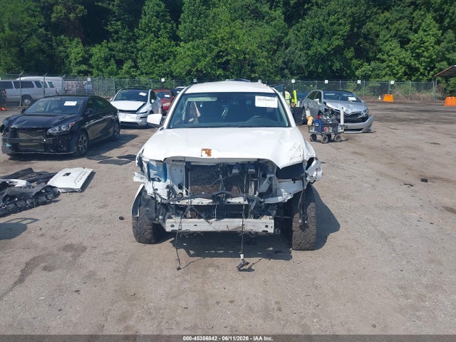 45356842 :رقم المزاد ، 5TFAZ5CN9MX110430 vin ، 2021 Toyota Tacoma Sr5 V6 مزاد بيع