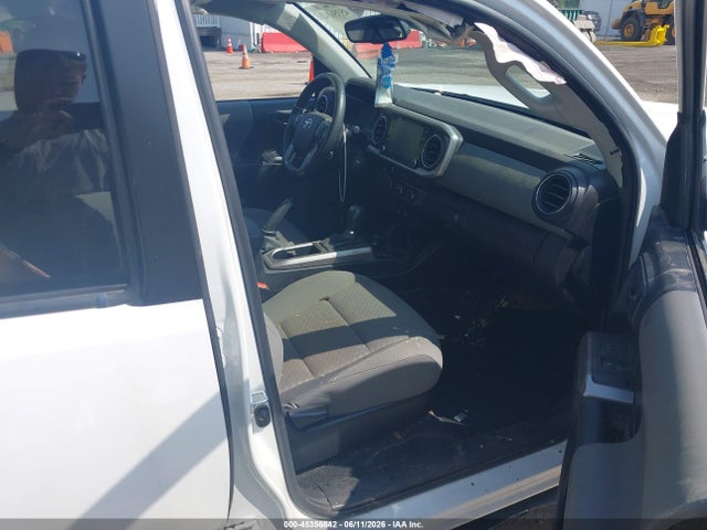 45356842 :رقم المزاد ، 5TFAZ5CN9MX110430 vin ، 2021 Toyota Tacoma Sr5 V6 مزاد بيع