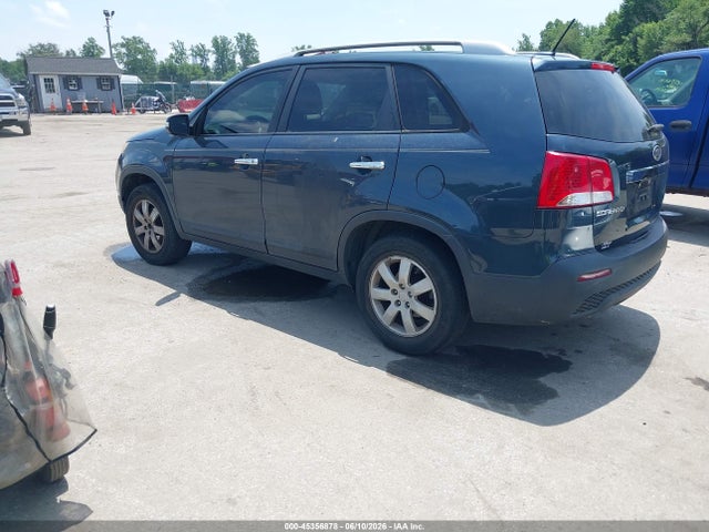 Продажа на аукционе авто 2011 Kia Sorento Lx, vin: 5XYKT3A12BG099815, номер лота: 45356878