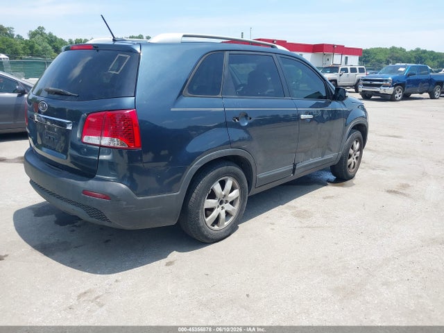 Продажа на аукционе авто 2011 Kia Sorento Lx, vin: 5XYKT3A12BG099815, номер лота: 45356878