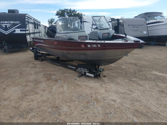 45356963 :رقم المزاد ، BUJ11347J213 vin ، 2013 Tracker 19' مزاد بيع