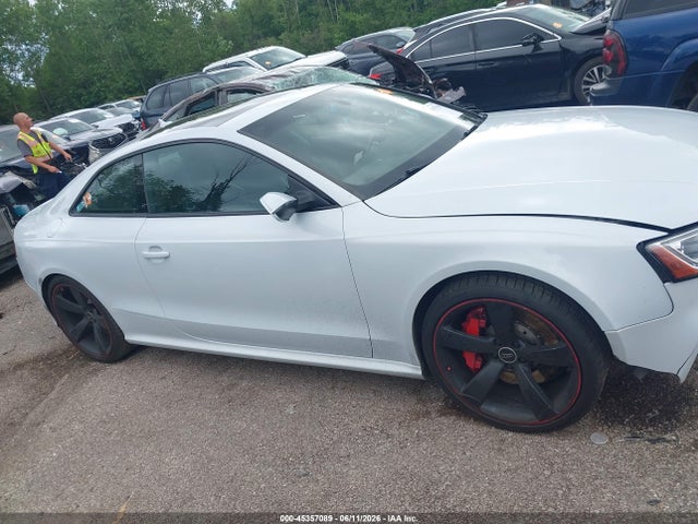 45357089 :رقم المزاد ، WUAC6AFR7FA901363 vin ، 2015 Audi Rs 5 4.2 مزاد بيع