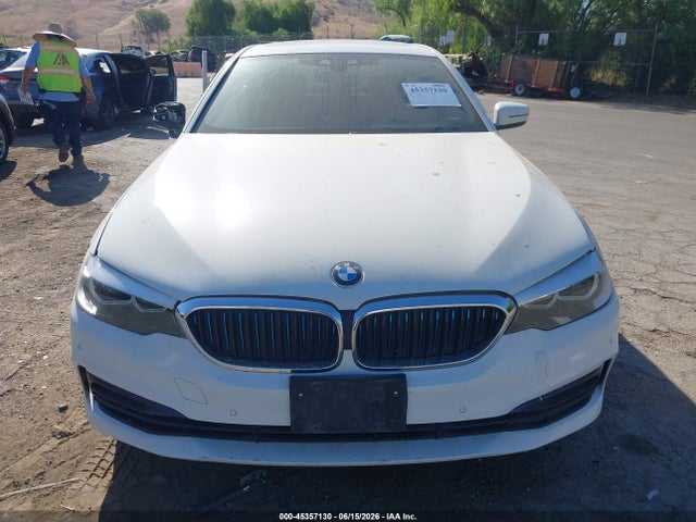 WBAJA9C57KB389432 BMW 530e Iperformance