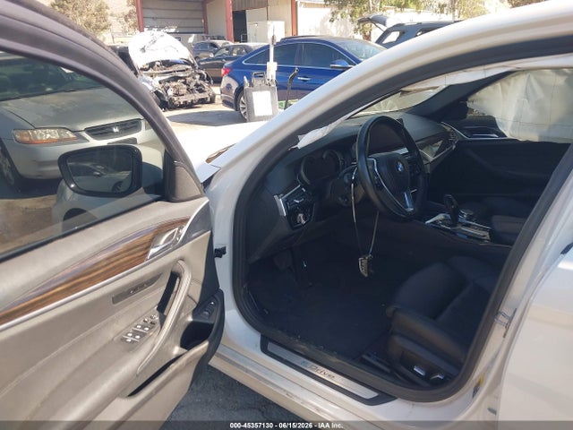 WBAJA9C57KB389432 BMW 530e Iperformance