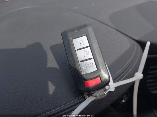 45357198 :رقم المزاد ، JA4AZ3A33JJ004568 vin ، 2018 Mitsubishi Outlander Sel مزاد بيع