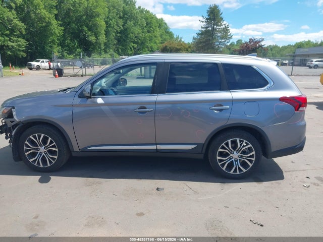 45357198 :رقم المزاد ، JA4AZ3A33JJ004568 vin ، 2018 Mitsubishi Outlander Sel مزاد بيع