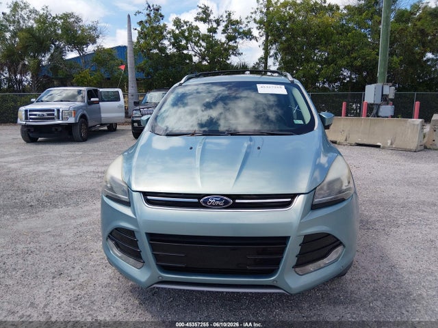 45357255 :رقم المزاد ، 1FMCU0J96DUD33117 vin ، 2013 Ford Escape Titanium مزاد بيع