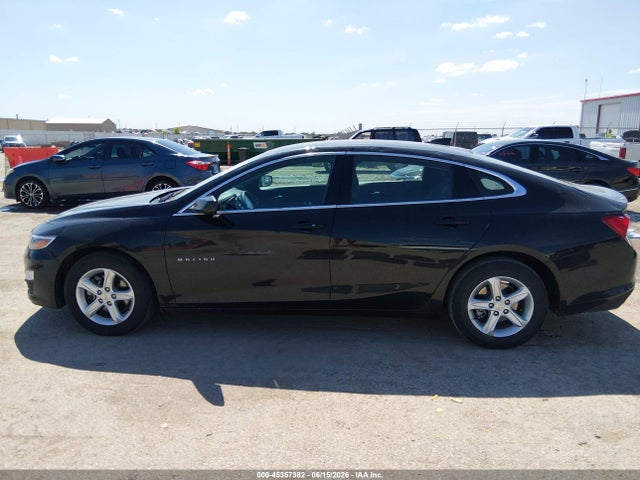 1G1ZD5ST4RF170011 Chevrolet Malibu Fwd 1lt