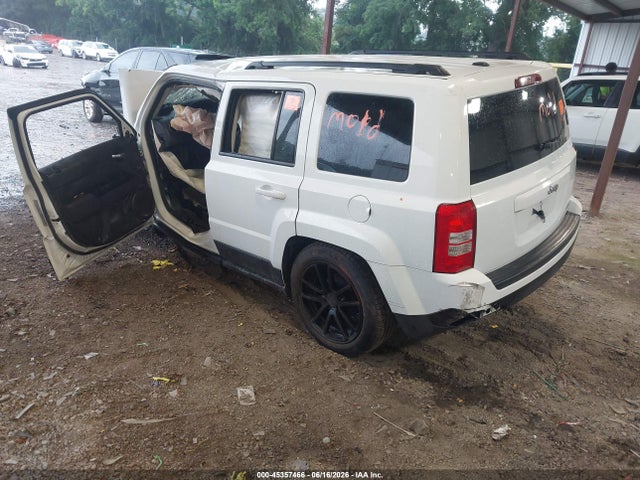 1C4NJPBA8HD120103 Jeep Patriot Sport Fwd