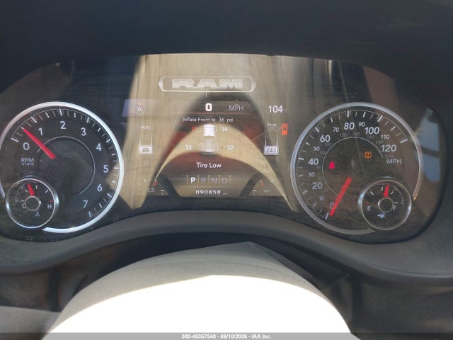 1C6SRFMT2RN157803 RAM 1500 Big Horn 4x4 6&#039;4 Box