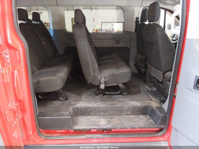 1FMZK1ZM8JKB42627 Ford Transit-150 Xl