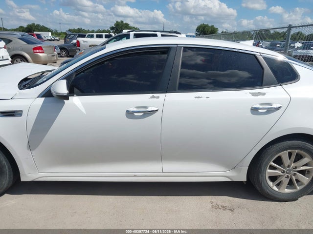 Продаж на аукціоні авто 2018 Kia Optima Lx, vin: 5XXGT4L32JG184831, номер лоту: 45357724
