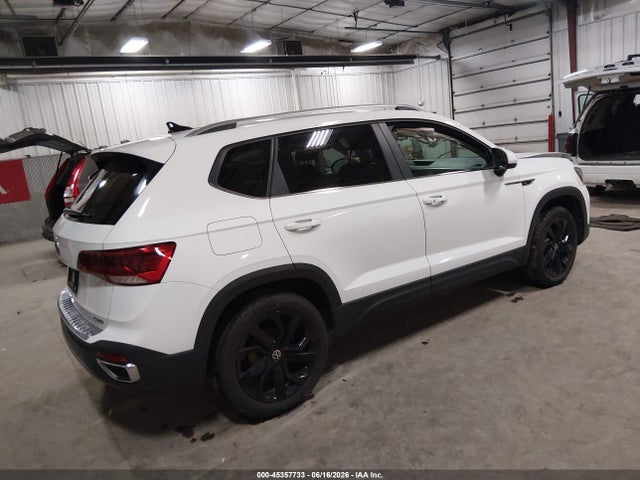 Продаж на аукціоні авто 2022 Volkswagen Taos 1.5t Se, vin: 3VVWX7B26NM044068, номер лоту: 45357733