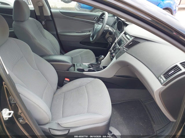 2014 Hyundai Sonata Gls მანქანა იყიდება აუქციონზე, vin: 5NPEB4AC7EH895397, აუქციონის ნომერი: 45357781