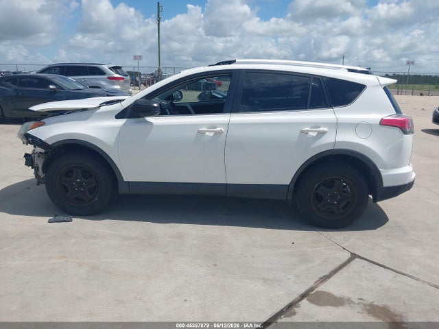 Toyota RAV4 LE 2016 JTMZFREV3GJ078789 Image 14