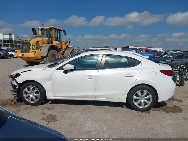 Продаж на аукціоні авто 2014 Mazda Mazda3 I Sport, vin: 3MZBM1U71EM100703, номер лоту: 45357881