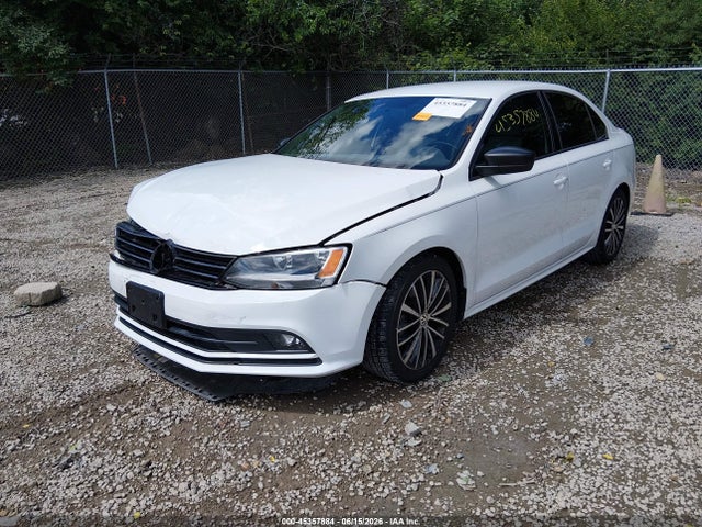 2016 Volkswagen Jetta 1.8t Sport მანქანა იყიდება აუქციონზე, vin: 3VWD17AJ1GM240855, აუქციონის ნომერი: 45357884