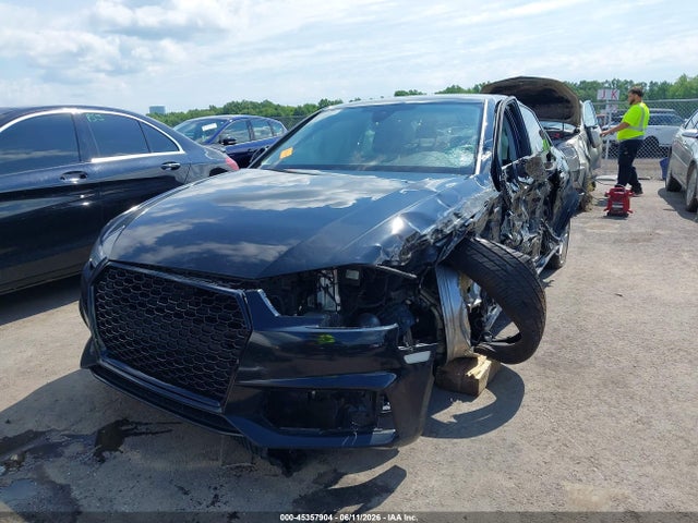 Aukcja sprzedaży 2017 Audi A4 Season Of Audi Premium, vin: WAUDNAF44HN050771, numer aukcji: 45357904