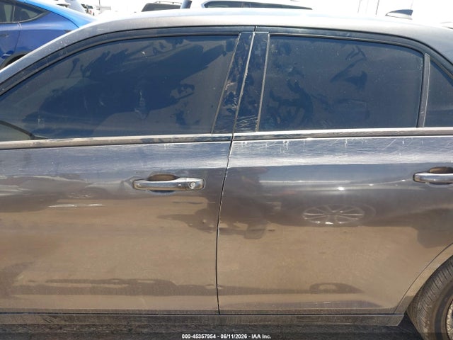 45357954 :رقم المزاد ، 2C3CCABG6MH636979 vin ، 2021 Chrysler 300 300s مزاد بيع