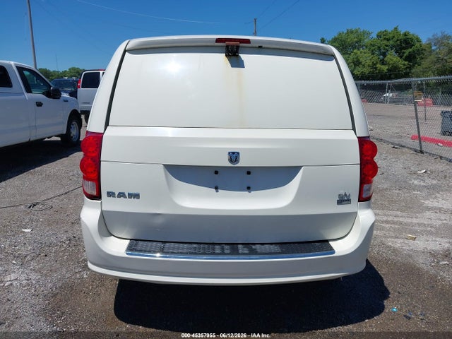 45357955 :رقم المزاد ، 2C4JRGAG6DR672073 vin ، 2013 Ram Cargo Tradesman مزاد بيع