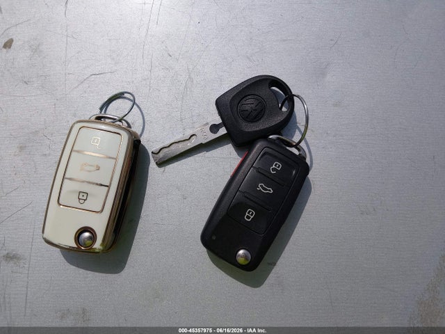 Продажа на аукционе авто 2015 Volkswagen Jetta 1.8t Se, vin: 3VWD07AJ3FM329473, номер лота: 45357975