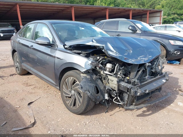 Продажа на аукционе авто 2019 Volkswagen Jetta 1.4t Sel Premium, vin: 3VWGB7BU5KM165668, номер лота: 45358035
