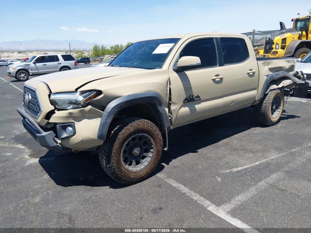 3TMCZ5AN3KM213938 Toyota Tacoma Trd Off Road