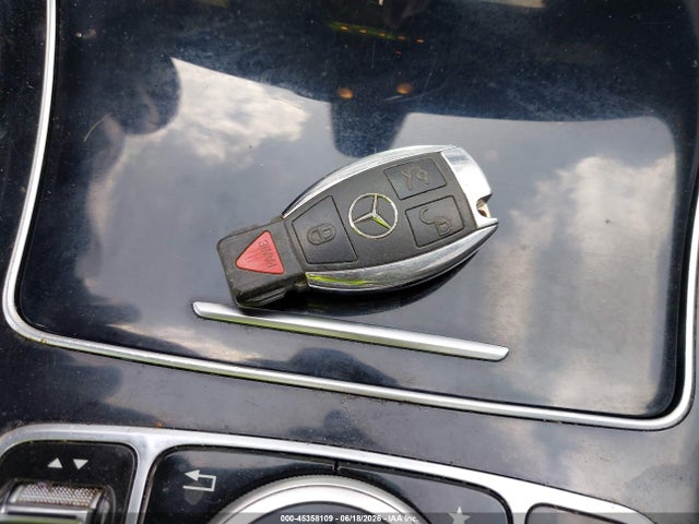 55SWF4JB5JU248195 Mercedes-Benz C 300