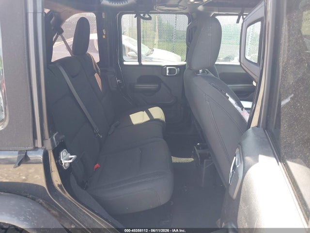 1C4HJXDG5KW648451 Jeep Wrangler Unlimited Sport S 4x4