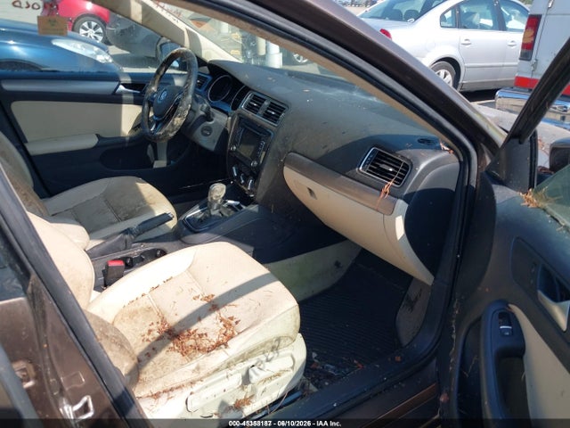 3VWLA7AJ1FM306122 Volkswagen Jetta 2.0l Tdi Se