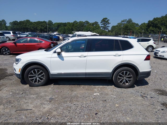 2020 Volkswagen Tiguan 2.0t Se/2.0t Se R-line Black/2.0t Sel მანქანა იყიდება აუქციონზე, vin: 3VV3B7AX2LM019793, აუქციონის ნომერი: 45358247