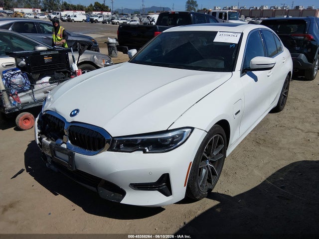 Auction sale of the 2022 Bmw 330e, vin: 3MW5P7J0XN8C22886, lot number: 45358264