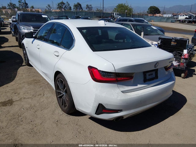 Auction sale of the 2022 Bmw 330e, vin: 3MW5P7J0XN8C22886, lot number: 45358264