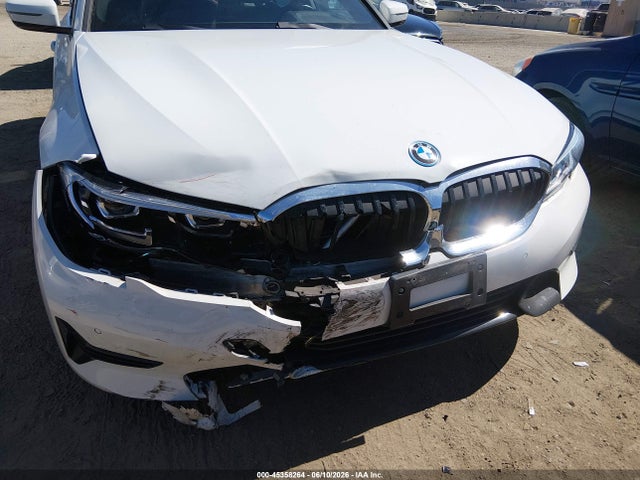 Auction sale of the 2022 Bmw 330e, vin: 3MW5P7J0XN8C22886, lot number: 45358264