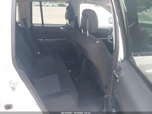 Jeep Compass Sport 2015 1C4NJCBA4FD273342 Image 8