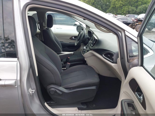 Продажа на аукционе авто 2017 Chrysler Pacifica Lx, vin: 2C4RC1CG1HR771873, номер лота: 45358326