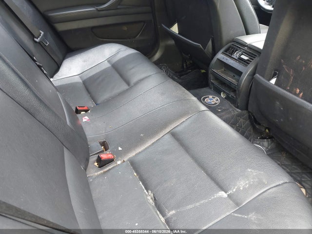 2011 Bmw 528i მანქანა იყიდება აუქციონზე, vin: WBAFR1C51BDS36095, აუქციონის ნომერი: 45358344