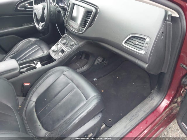 45358443 :رقم المزاد ، 1C3CCCCB5FN525901 vin ، 2015 Chrysler 200 C مزاد بيع