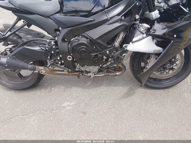 Suzuki GSX-R600 2020 JS1GN7FA3L7100303 Image 14