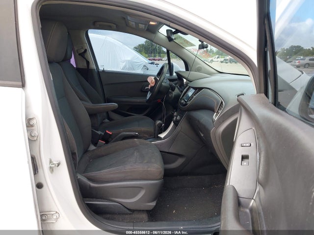 Chevrolet TRAX LS 2017 KL7CJKSB8HB053403 Image 5