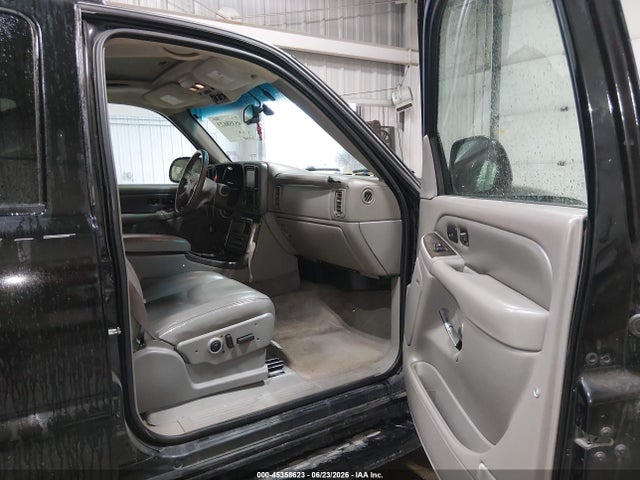 2006 Gmc Yukon Xl 1500 Denali მანქანა იყიდება აუქციონზე, vin: 1GKFK66U56J145883, აუქციონის ნომერი: 45358623