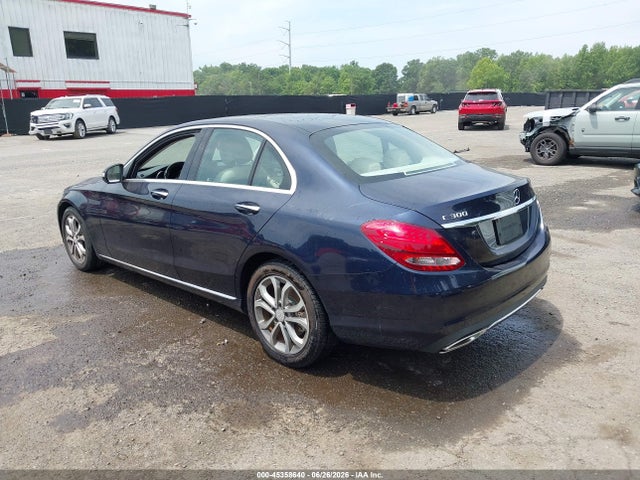 2015 Mercedes-benz C 300 მანქანა იყიდება აუქციონზე, vin: 55SWF4JB1FU089201, აუქციონის ნომერი: 45358640