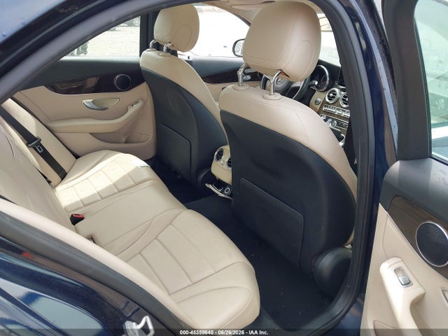 2015 Mercedes-benz C 300 მანქანა იყიდება აუქციონზე, vin: 55SWF4JB1FU089201, აუქციონის ნომერი: 45358640