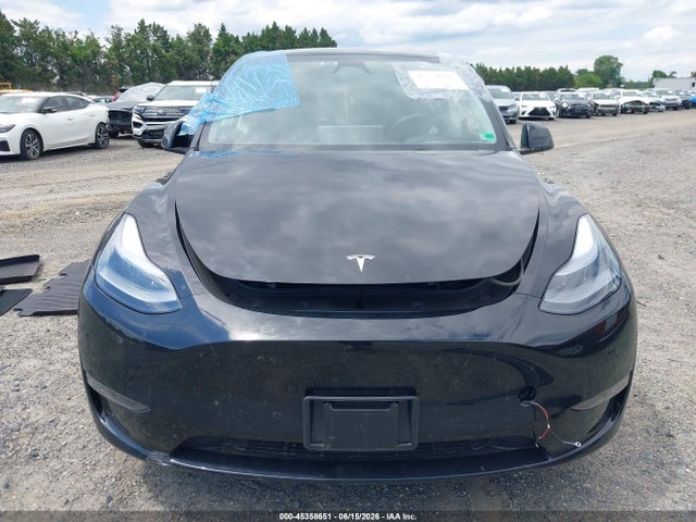 2023 Tesla Model Y Awd/long Range Dual Motor All-wheel Drive მანქანა იყიდება აუქციონზე, vin: 7SAYGDEE6PA171700, აუქციონის ნომერი: 45358651