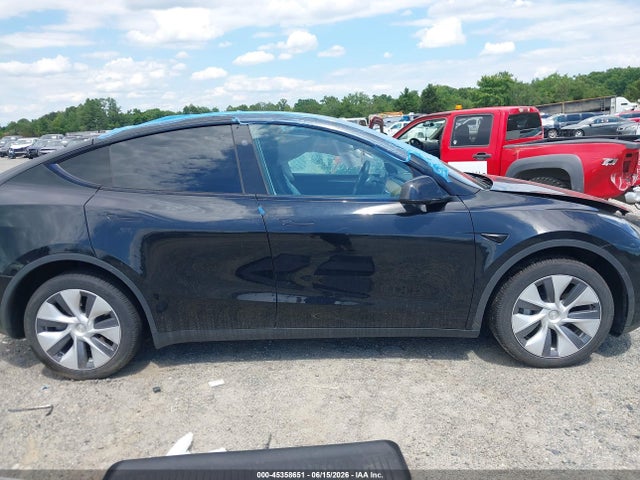 2023 Tesla Model Y Awd/long Range Dual Motor All-wheel Drive მანქანა იყიდება აუქციონზე, vin: 7SAYGDEE6PA171700, აუქციონის ნომერი: 45358651